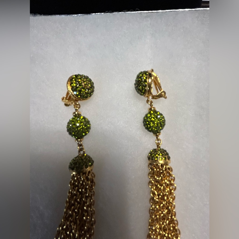Jose & Maria Barrera couture earrings green three ball clip on with nine chains - Picture 2 of 3
